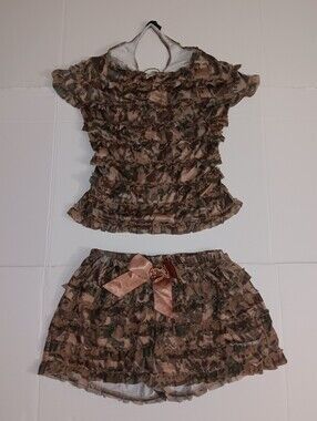ENVME BACKLESS LACE-UP RUFFLED CAMO 2 PIECE TOP & SHORT SET